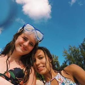 Meet your Posher, Isabel